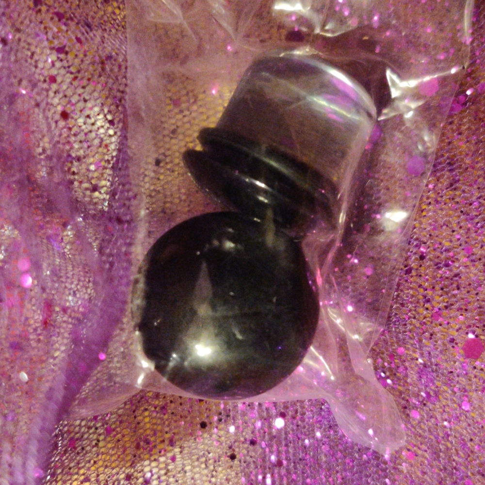 Black glass gauges